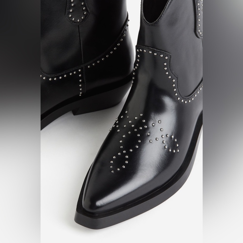 H&M Black Western Ankle Boots with Silver Studs Size: 7.5 - Picture 3 of 4
